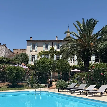 Le Jardin D'homps Nocleg ze śniadaniem 3*